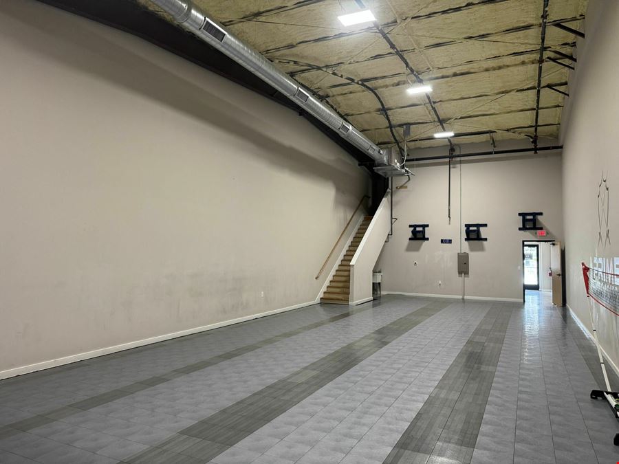 FOR SUBLEASE: Bell Blvd Creative Space