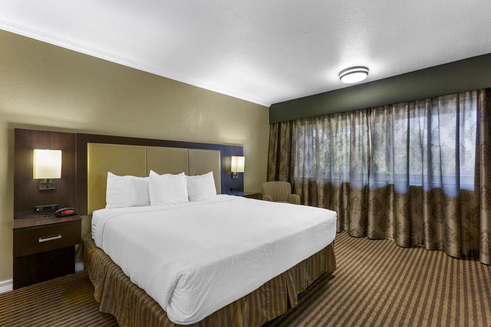 Best Western Royal Sun Inn & Suites