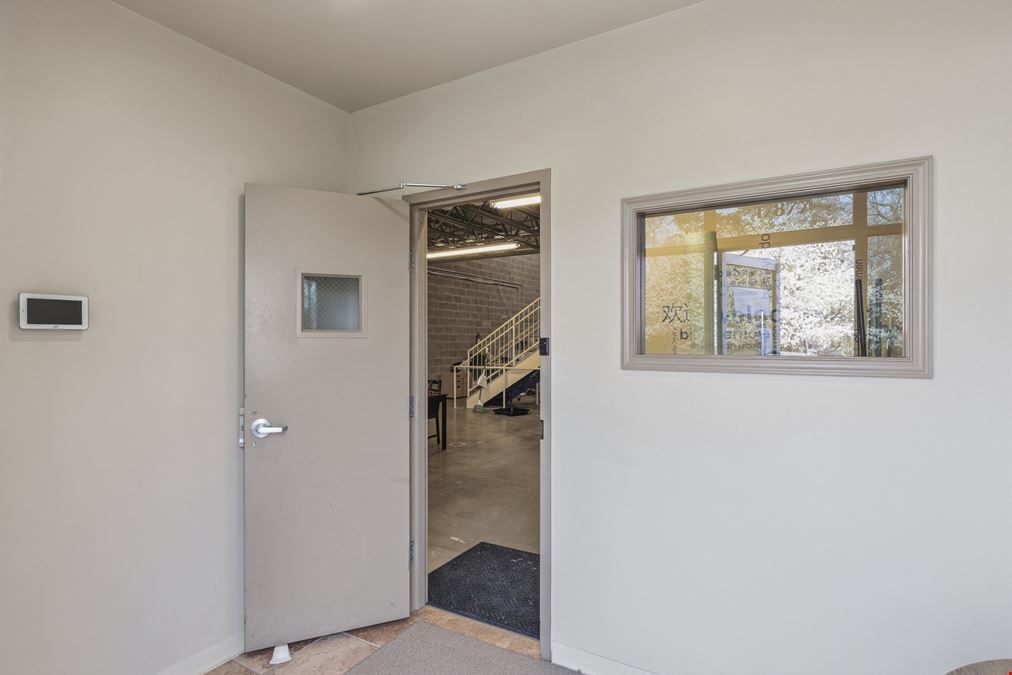 Warehouse Condo - Route 1 Dumfries
