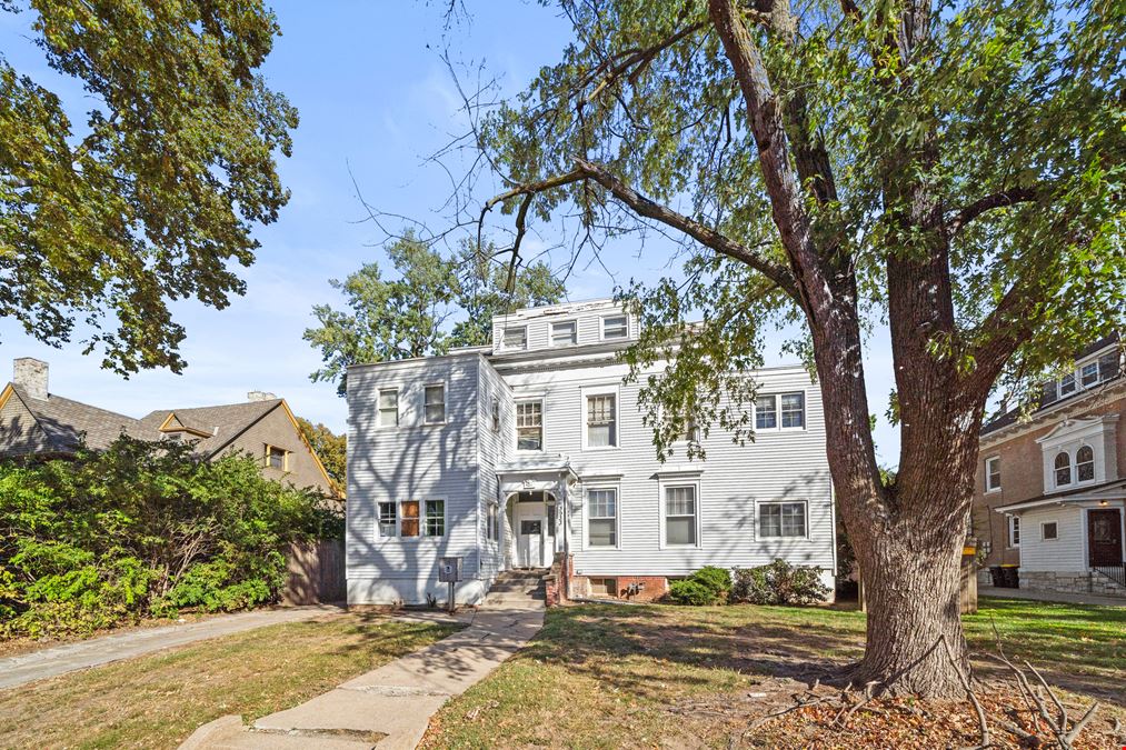 3933 Warwick