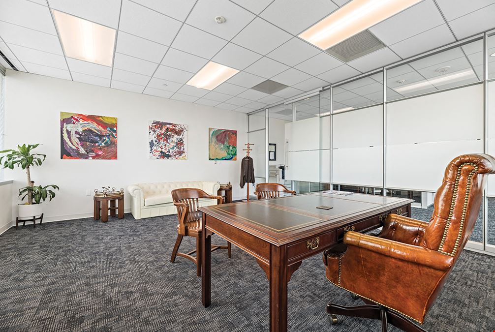 4424 West Sam Houston Parkway North (R068)
