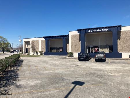 Preview of Industrial space for Rent at 6122-48 S. Loop East