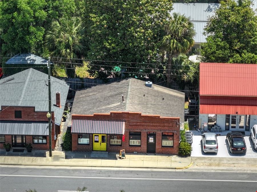 309 Bedell Ave