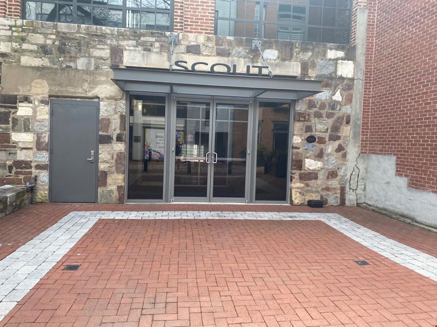 Caton's Walk (1046-1054 Potomac Street NW & 1025-1034 33rd Street NW)