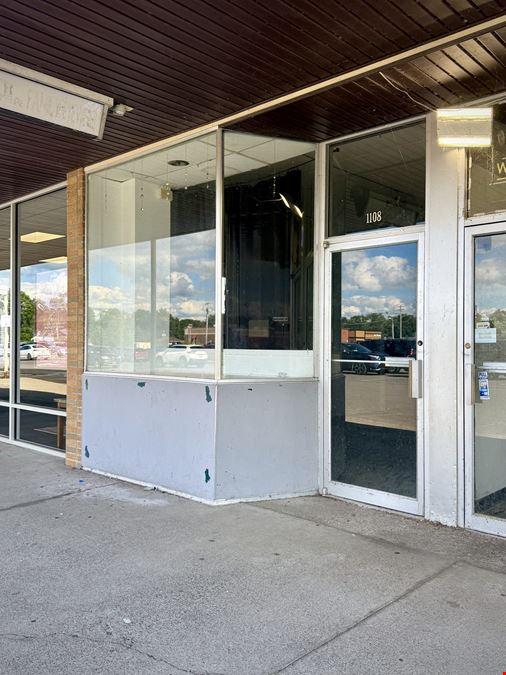 Retail Center Space for Lease
