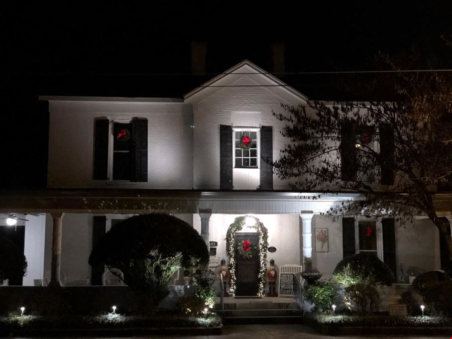 603 E Main St
