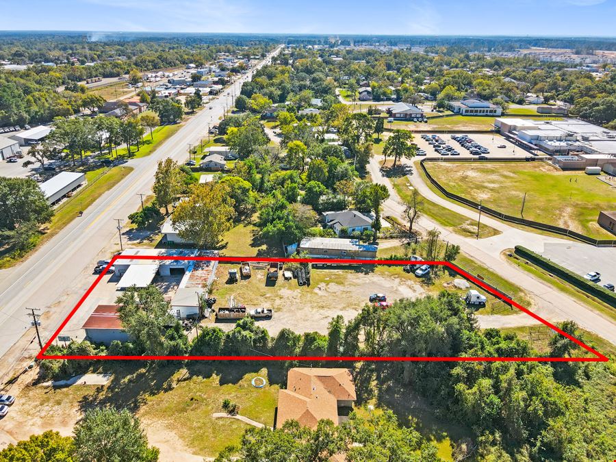 Turnkey Tire & Auto Service Property for Sale | Fully Operational Facility with Prime Hwy 75 Frontage – Willis, TX