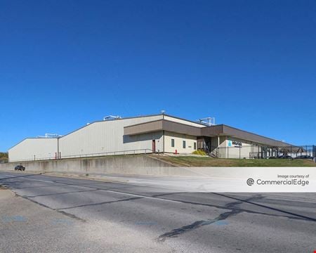 Preview of Industrial space for Rent at 1401 South Keystone Avenue