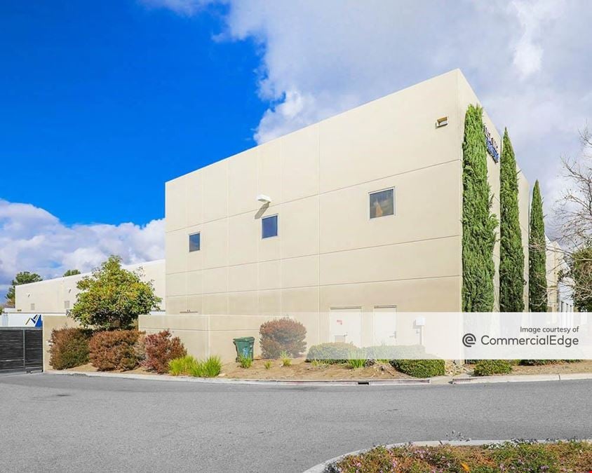 7580 Cherry Ave.