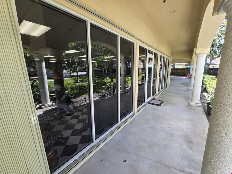 Retail Space for Lease 2,000+/- SP|Boynton Bc