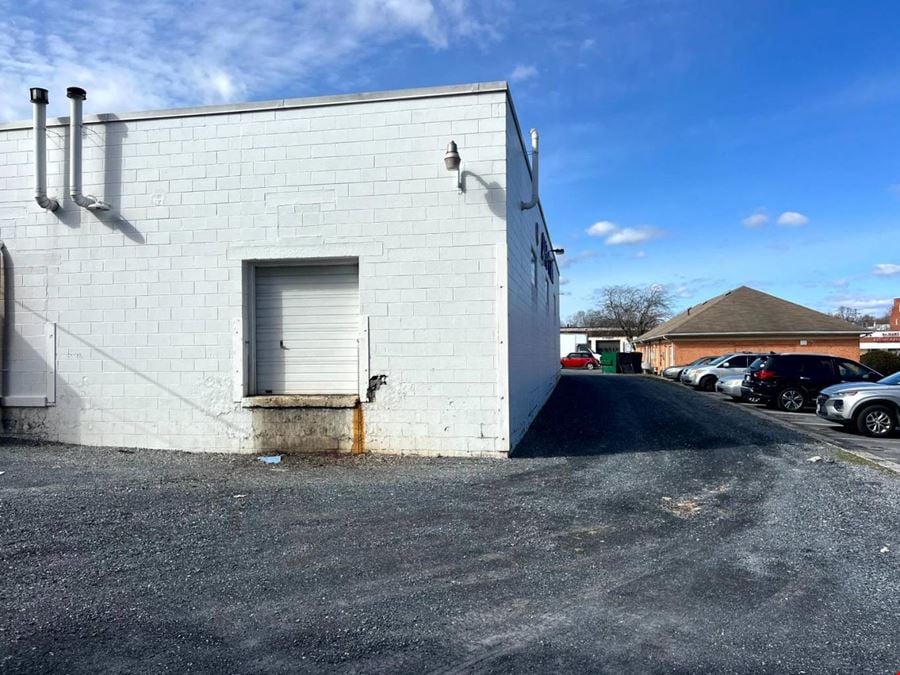 60 E Rock St