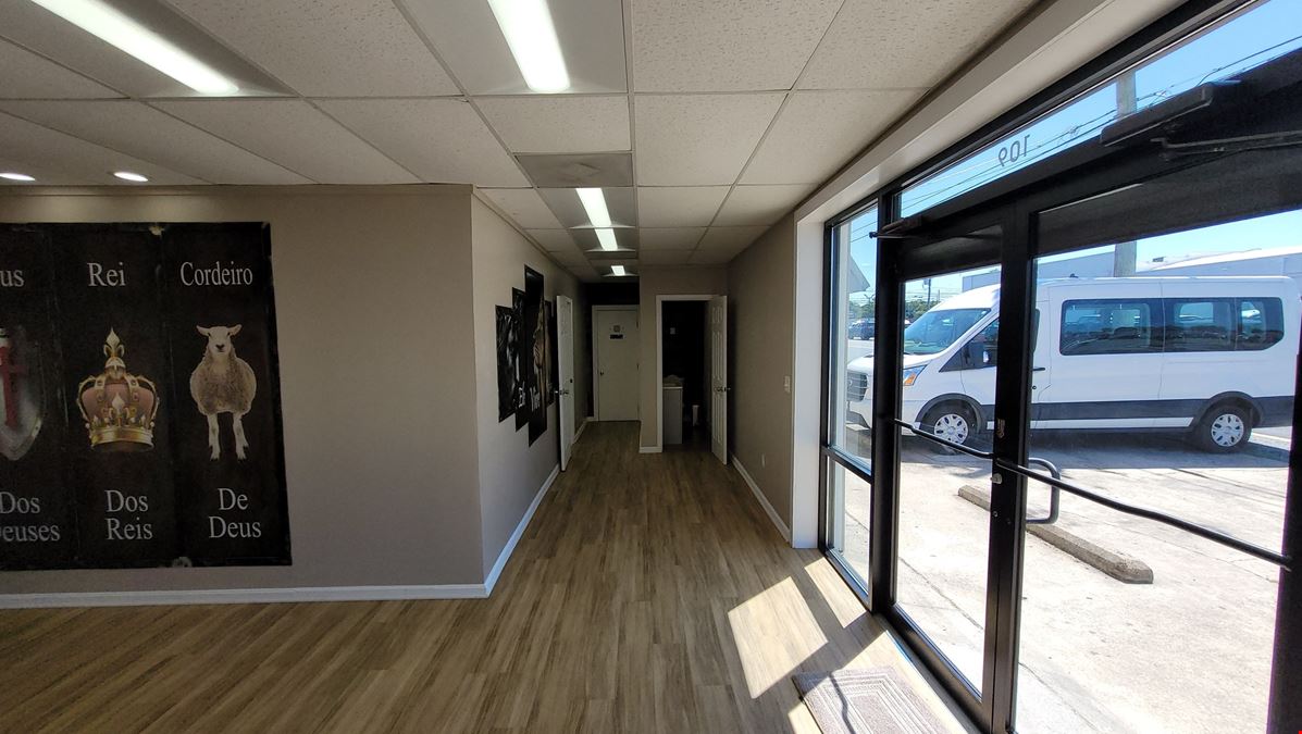 Prime Retail-Service Space Space for Church Use