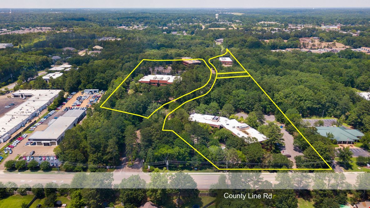 775 Woodlands Parkway