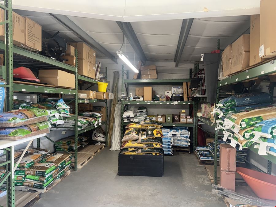 Retail/Warehouse Building