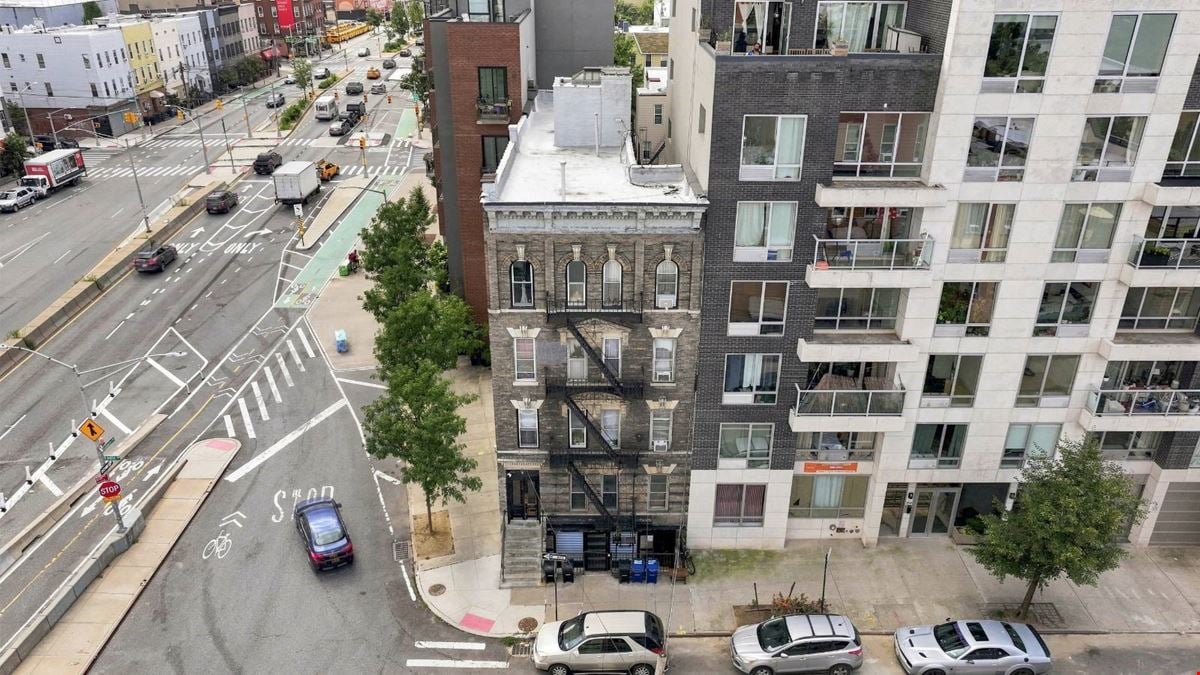 188  Eagle St