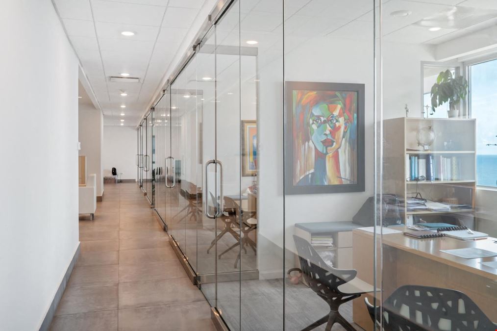 El Caribe Office Building