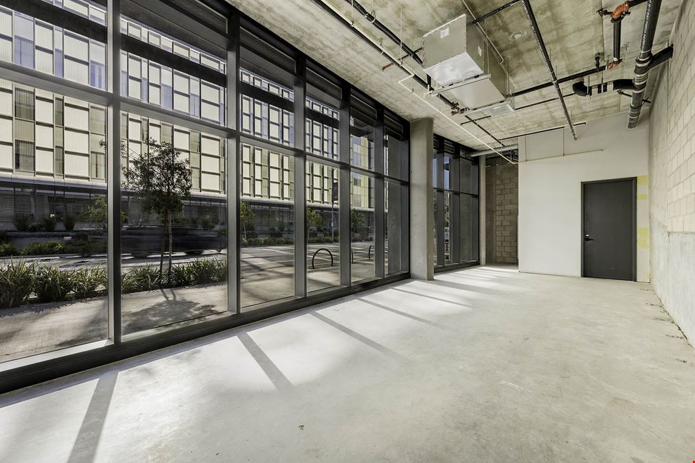 500 W Broadway