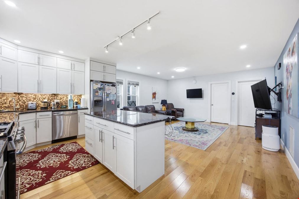 96 Coale Ave