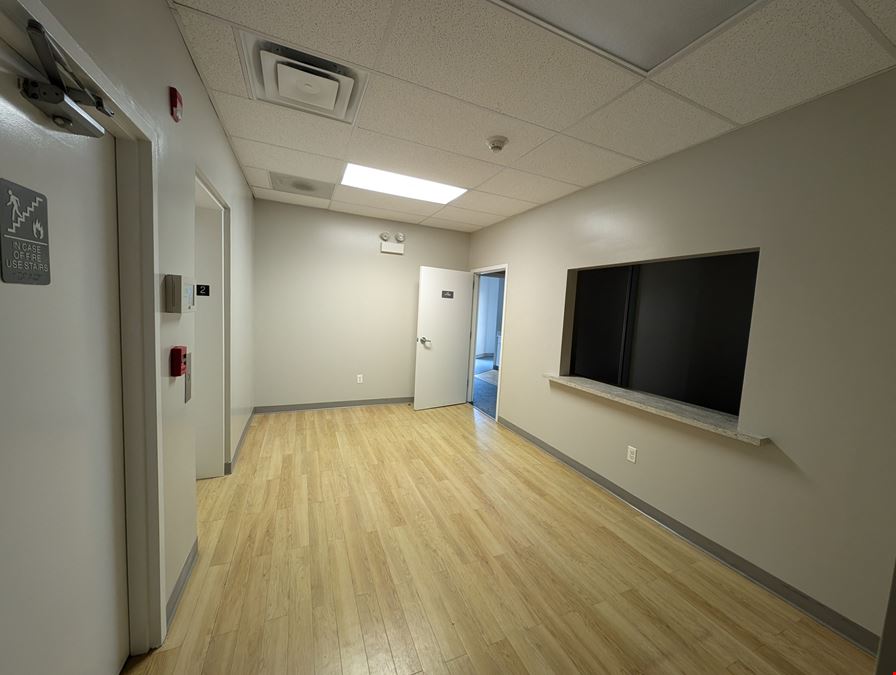 Evanston Ready-To-Go Office Space