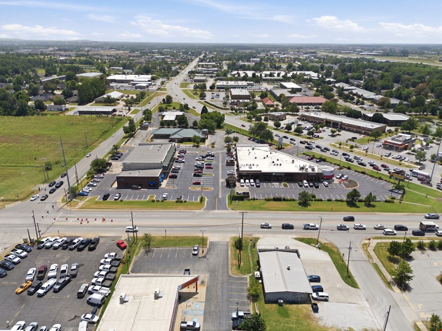 Crossroads Plaza