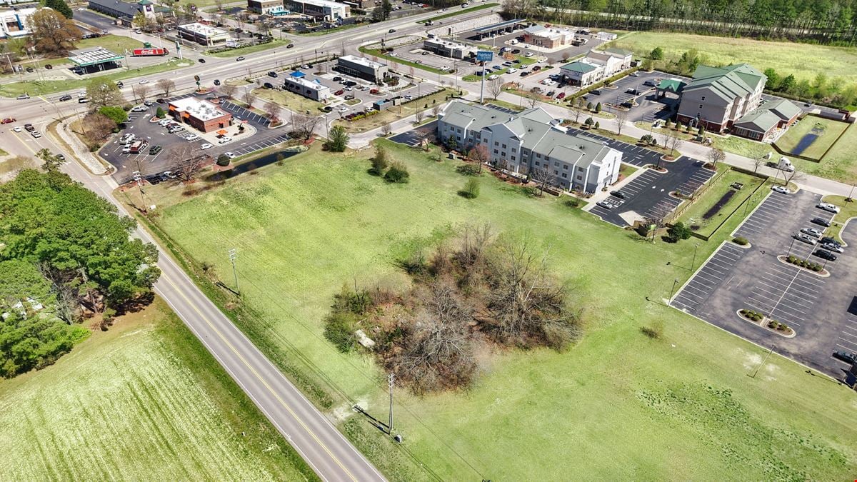 Multi-Tenant Retail Off of Interstate 95