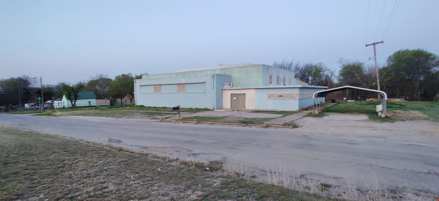 110 S Driftwood Ave