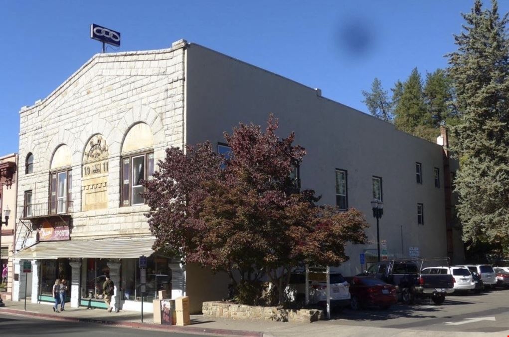 467 Main St