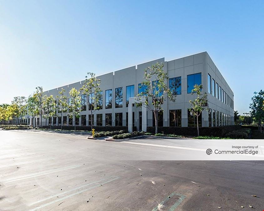 Discovery Business Center - 15420 Laguna Canyon Road