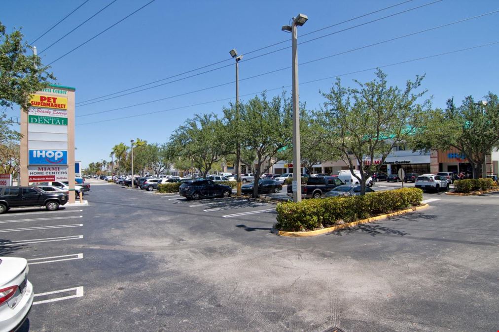 Pinecrest Center