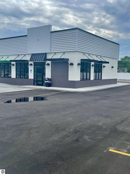 Preview of Retail space for Rent at 903 N Mitchell St