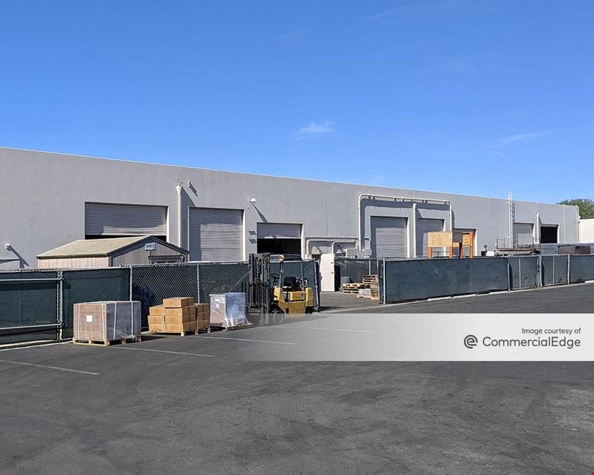 15661 Producer Lane
