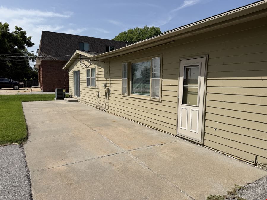 2805 S 87th Street
