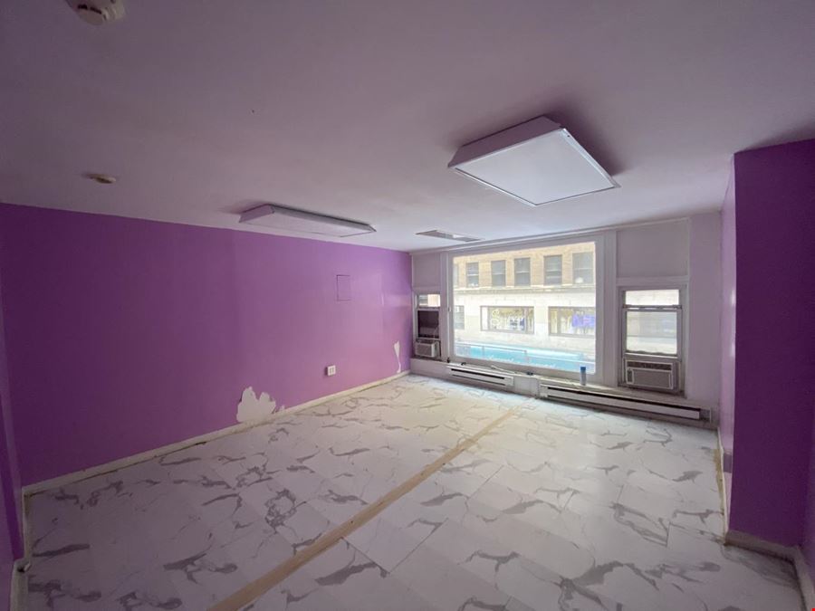 243-245 W 38th St