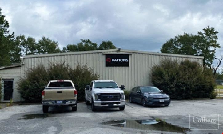 ±6,000 SF: Two Warehouses in Bustling Industrial Corridor | Florence, SC