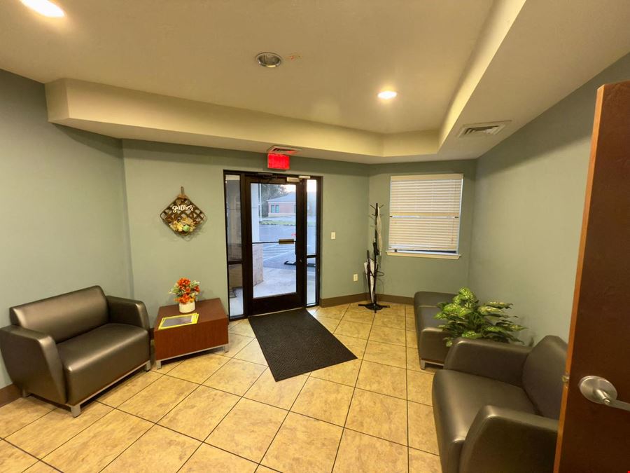 3,524 SF single-story Class B office building