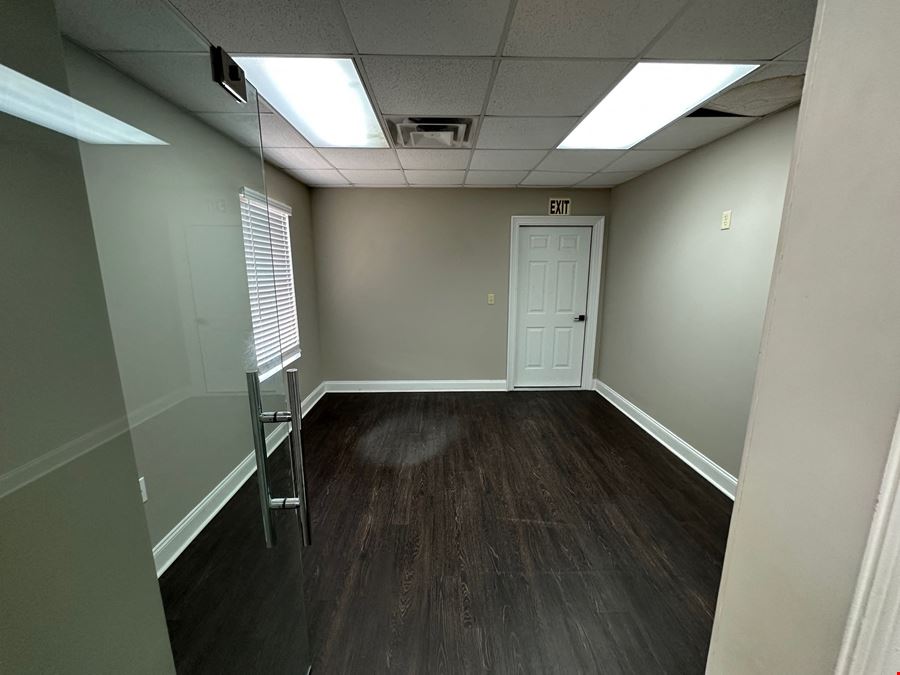 Class A Office / Warehouse / Showroom in Columbia County