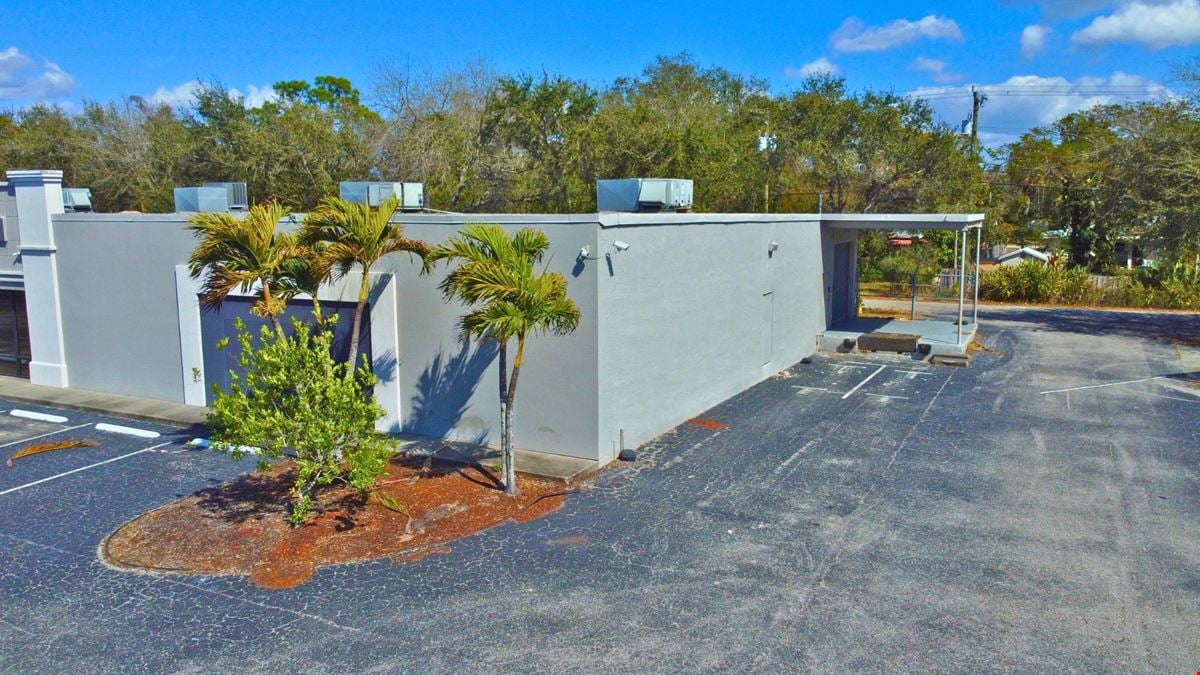 Single-Tenant Freestanding Retail