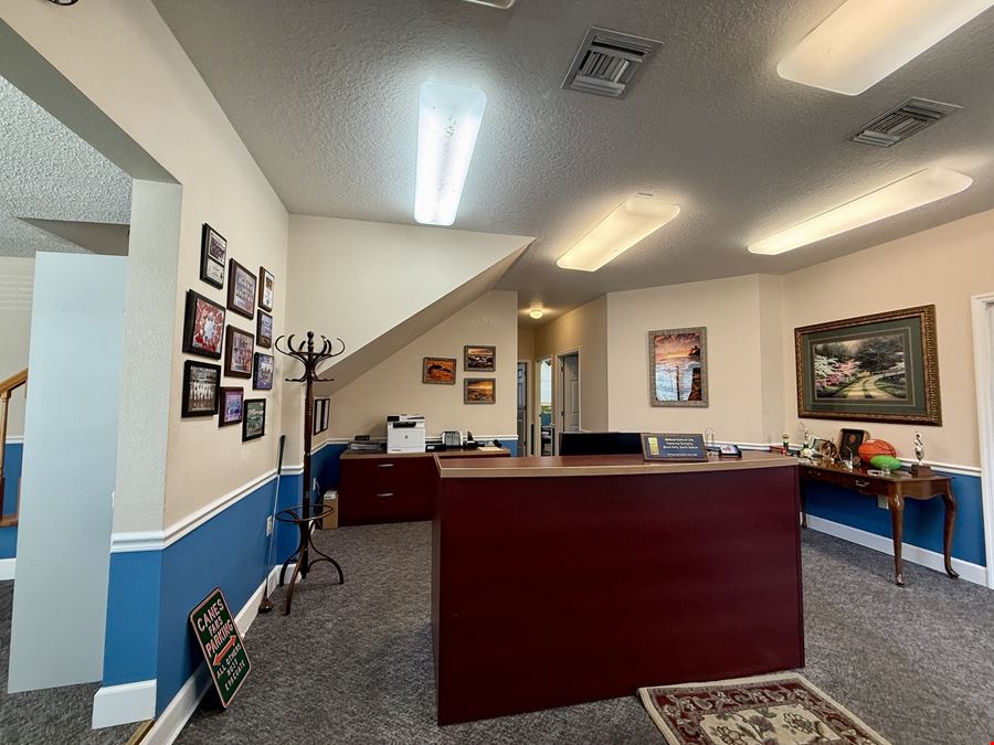 2,246sf Office + Vacant Lot Hwy 441