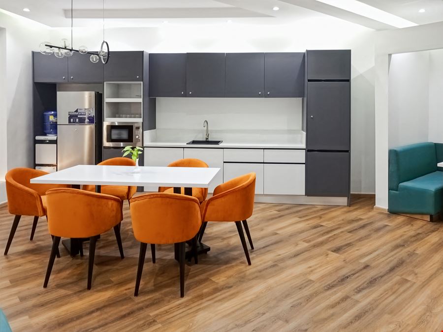 Regus - Austin - Highway 290 West