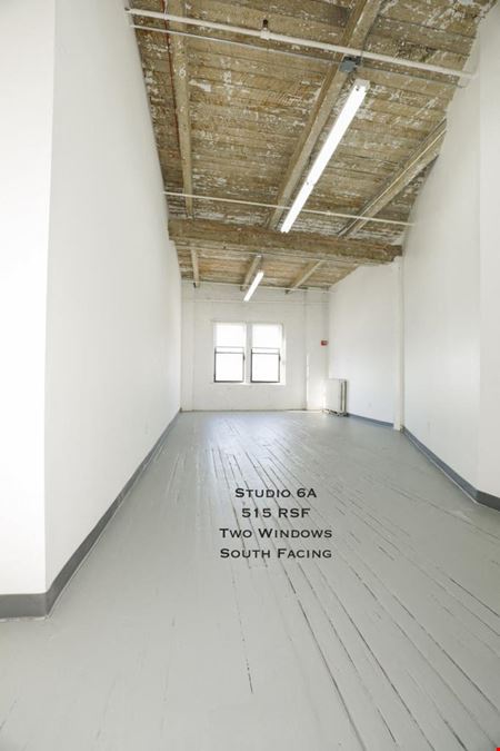 Urban Yard + Footbridge + Queensbridge Studios in Prime Location LIC, Queens