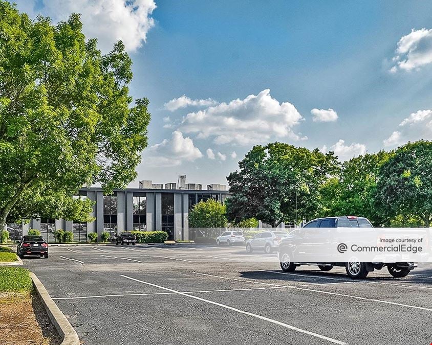 Centerview Crossing Office Park - Austin & Lamar Buildings