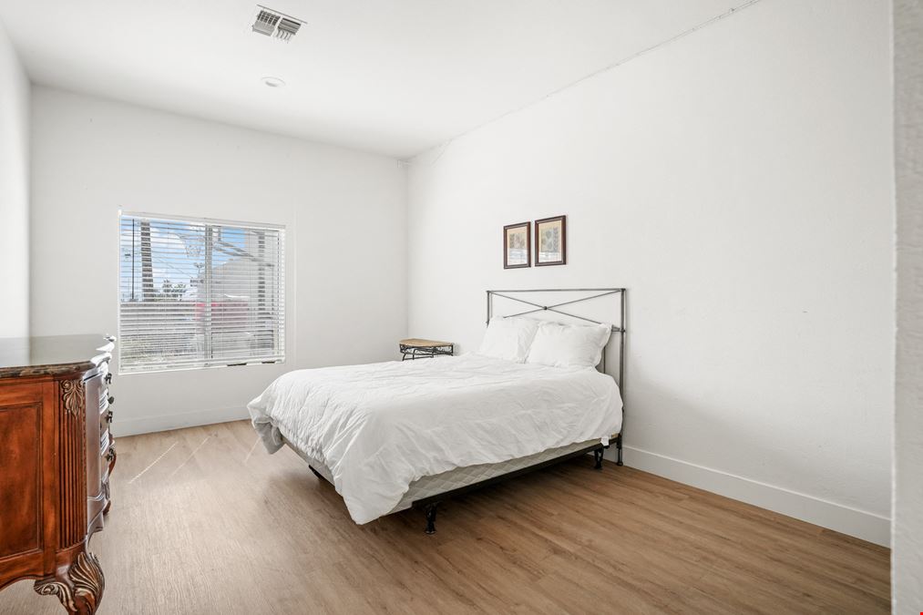 Downtown Las Vegas Bldg - Multiple Uses Possible