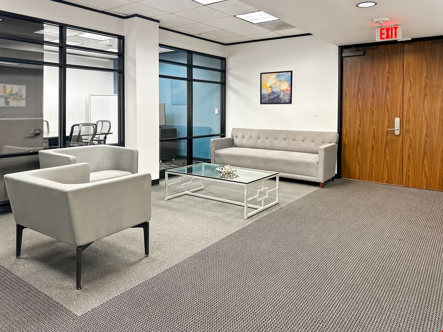 Regus - Houston - Northwest Freeway