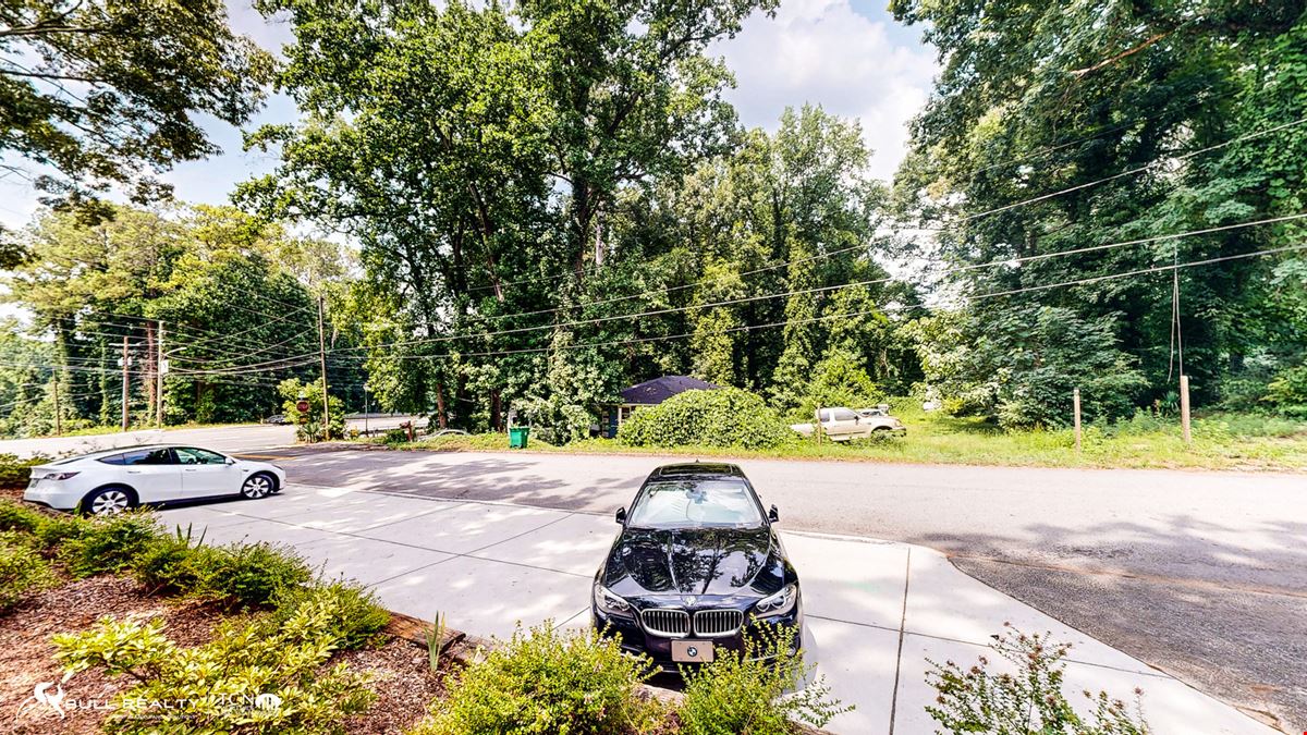 Charming Decatur Office Building | Former Counseling & Wellness Center