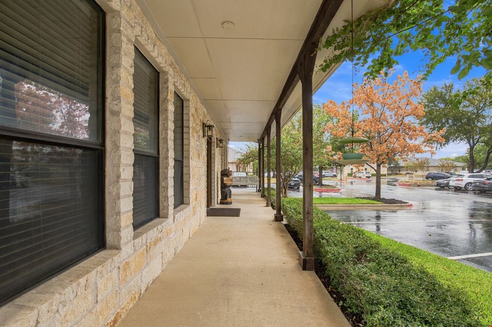 For Sale +/- 1,760 SF Professional Office