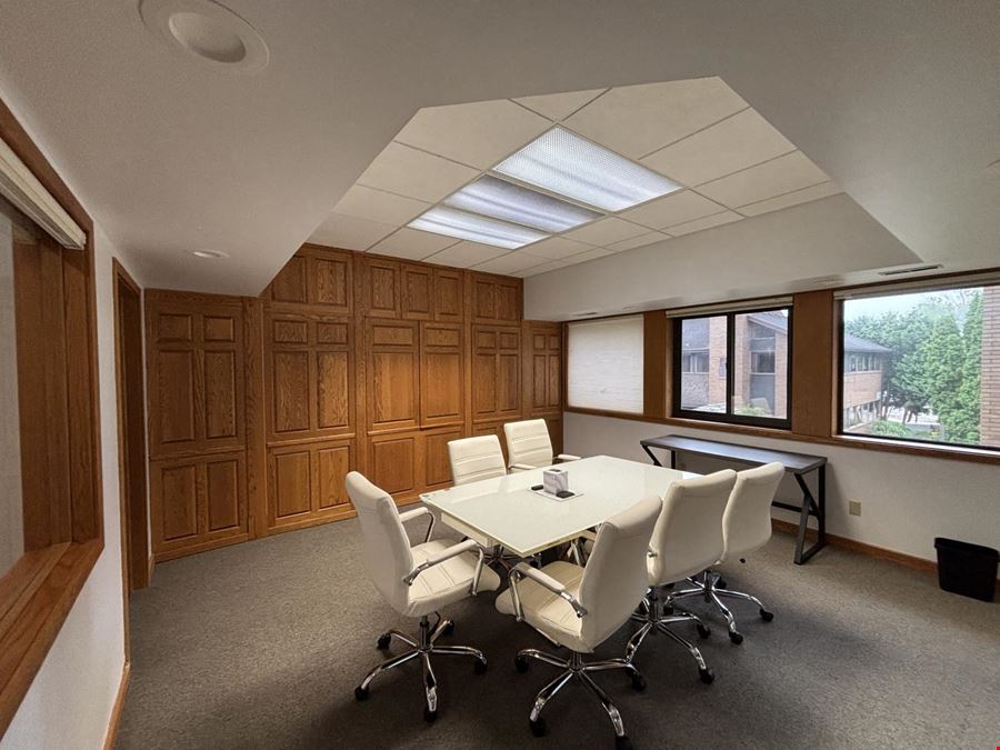 4131 Okemos Rd - Okemos Mi 
