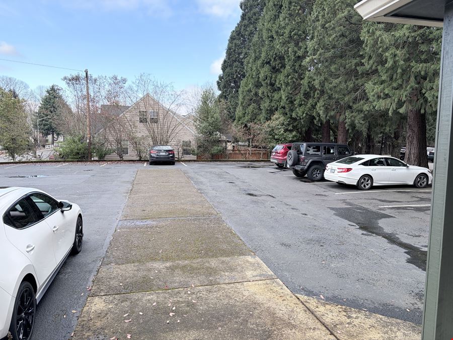 950 Southeast Uglow Avenue