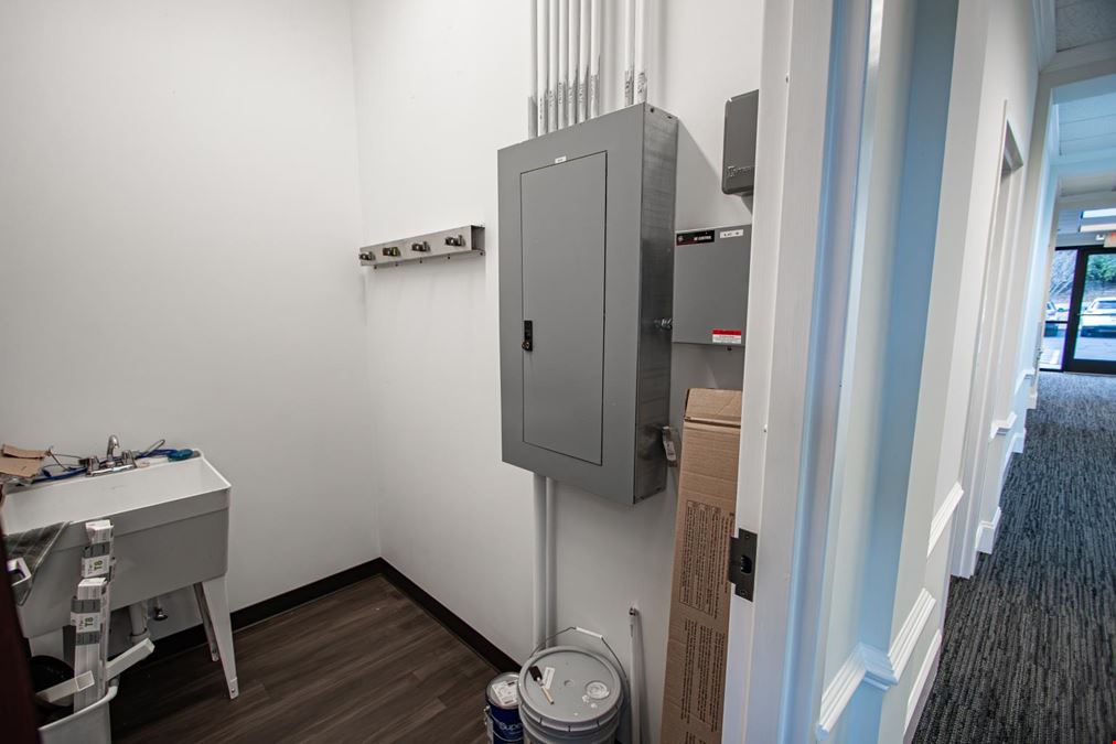 3 Office Suite- Clemson- 1,642 SQ FT