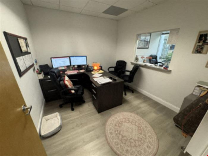 1200 SF Suite 130 Professional and Medical Office Space