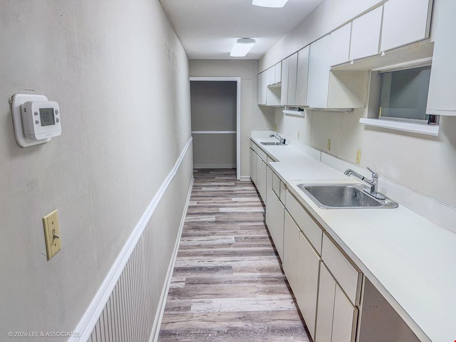 Dental/Medical or Professional Office Building